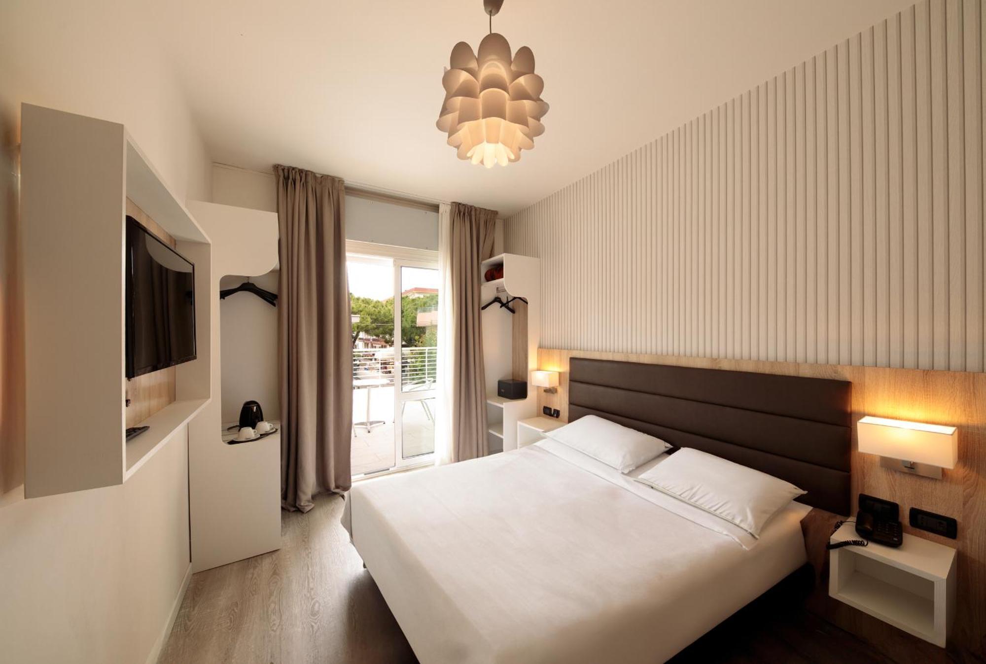 Hotel Derby S Lido di Jesolo Bagian luar foto