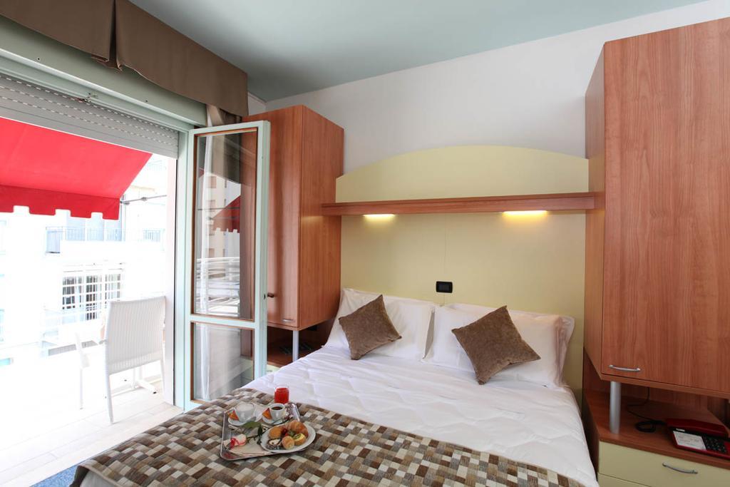 Hotel Derby S Lido di Jesolo Bagian luar foto