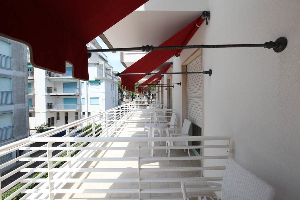 Hotel Derby S Lido di Jesolo Bagian luar foto