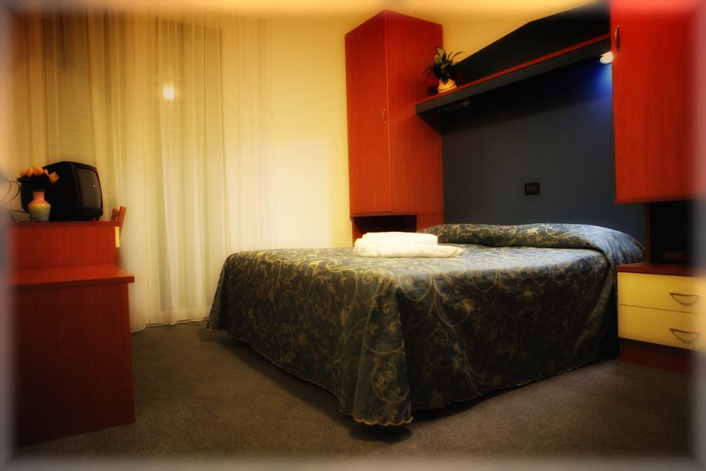 Hotel Derby S Lido di Jesolo Ruang foto